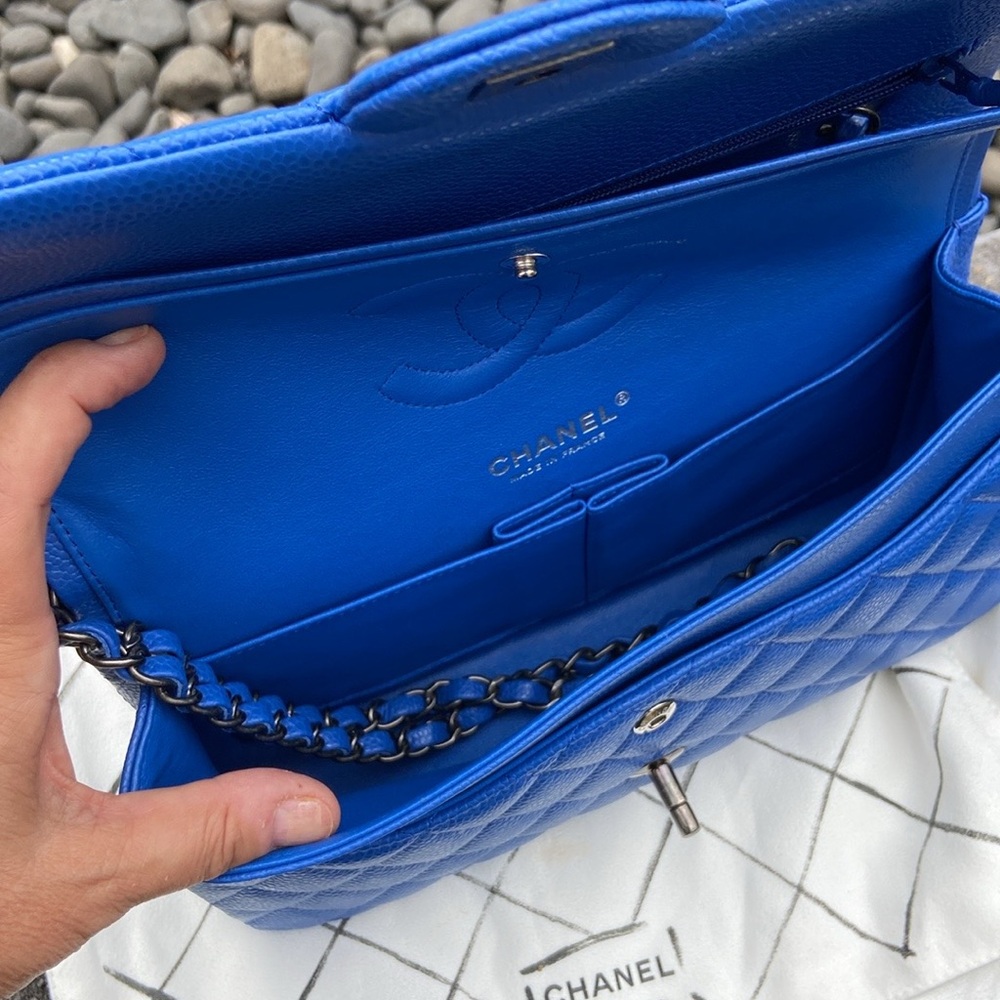 Authentic CHANEL Caviar Quilted Medium Double Flap in a stunning, vibrant blue - Picture 6 of 15